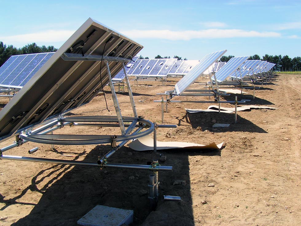 Impianti fotovoltaici ad inseguimento ad un asse installati a Ragusa (RG) Impianti fotovoltaici ad inseguimento ad un asse installati a Ragusa (RG)