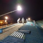 Tecnici specializzati nella rimozione amianto da lastre che compongono coperture industriali. Tecnici specializzati nella rimozione amianto da lastre che compongono coperture industriali.