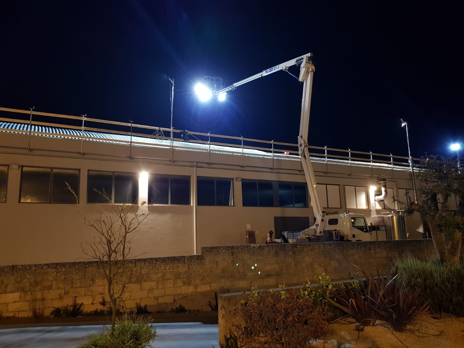 La IMP.EL. è specializzata nella rimozione amianto in sicurezza, in tutta la Sicilia. Il personale addetto effettua gli interventi conferiti con professionalità e puntualità, anche nelle ore notturne. La IMP.EL. è specializzata nella rimozione amianto in sicurezza, in tutta la Sicilia. Il personale addetto effettua gli interventi conferiti con professionalità e puntualità, anche nelle ore notturne.