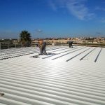 Rifacimento del tetto di copertura e installazione impianto fotovoltaico Rifacimento del tetto di copertura e installazione impianto fotovoltaico